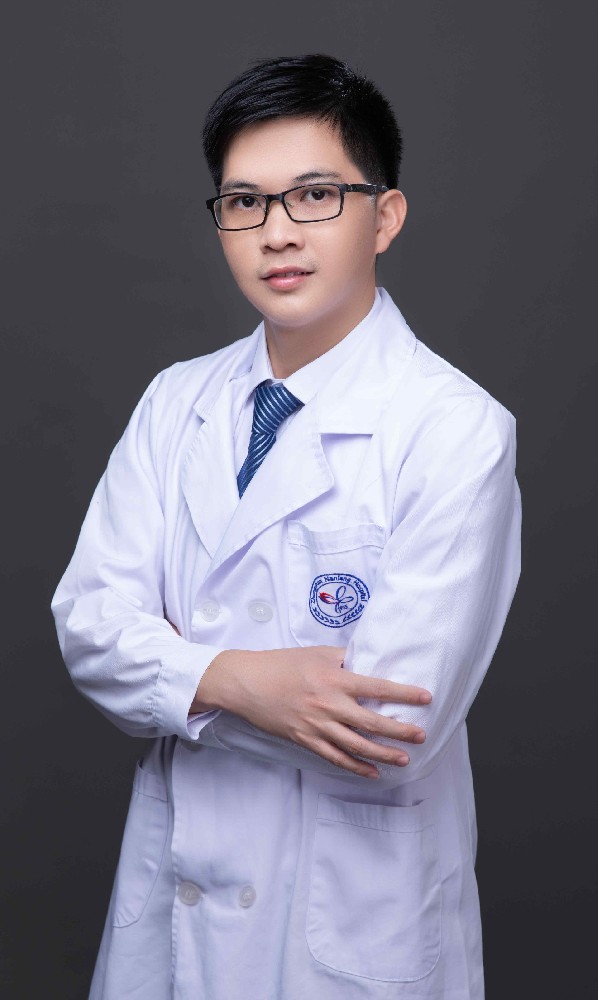 梁权南